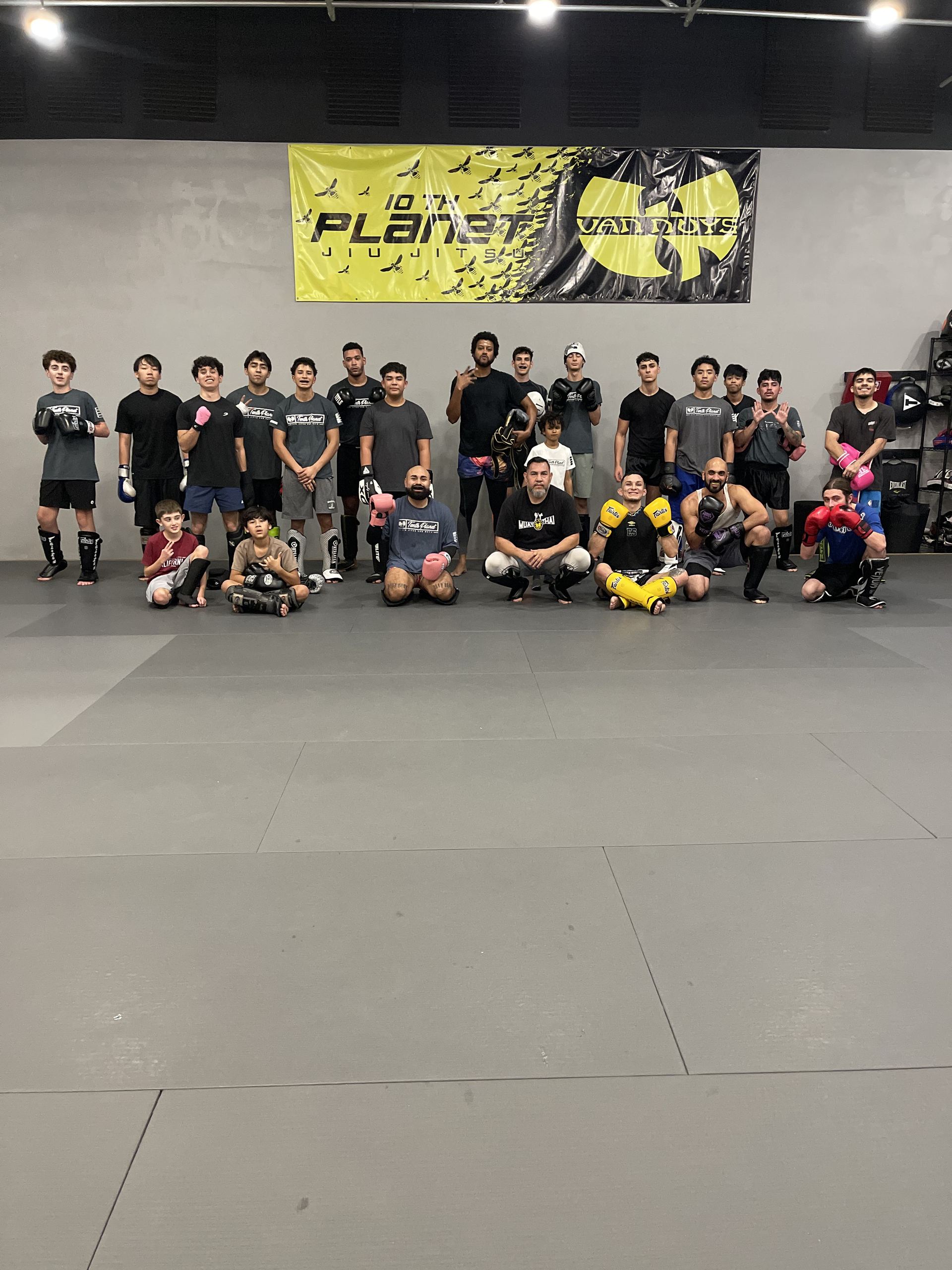 Coach Omar Contreras teaching Muay Thai